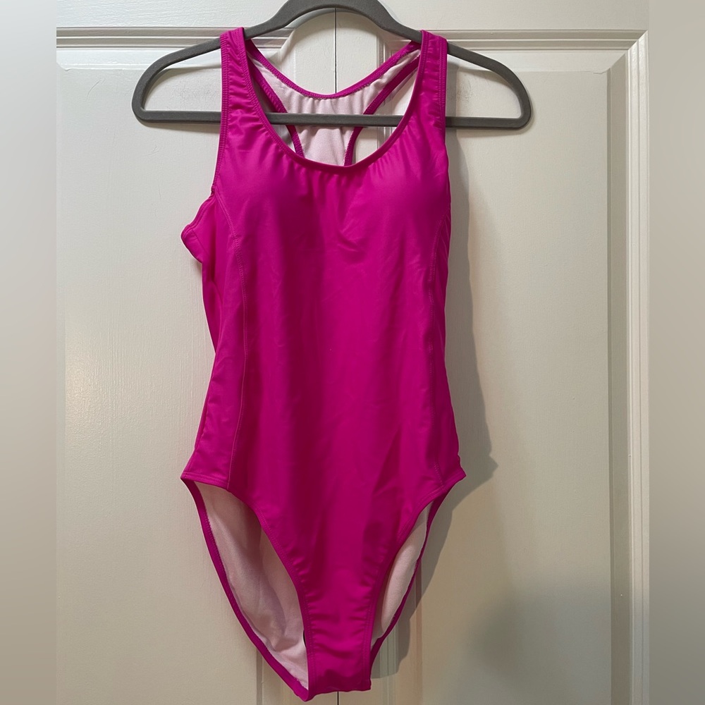 NWT Nicole Miller Swimsuit Women’s Medium Hot Pink T Back One-piece Bathing Suit